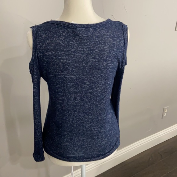 Ivy and main keyhole shoulder girls top Large - Picture 3 of 5